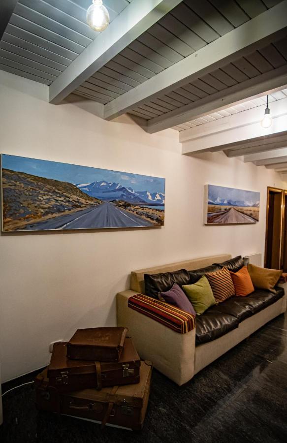Las Avutardas Hosteria El Calafate Exterior foto
